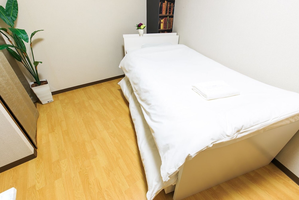 TRUST NAGOYA APARTMENT 名古屋