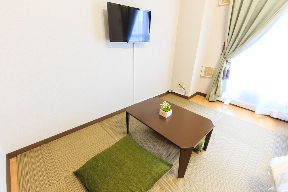 TRUST NAGOYA APARTMENT 名古屋