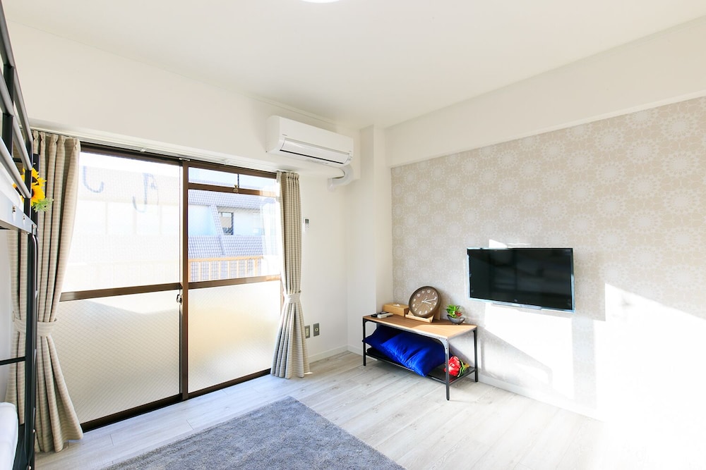 PRAZER APARTMENT 名古屋