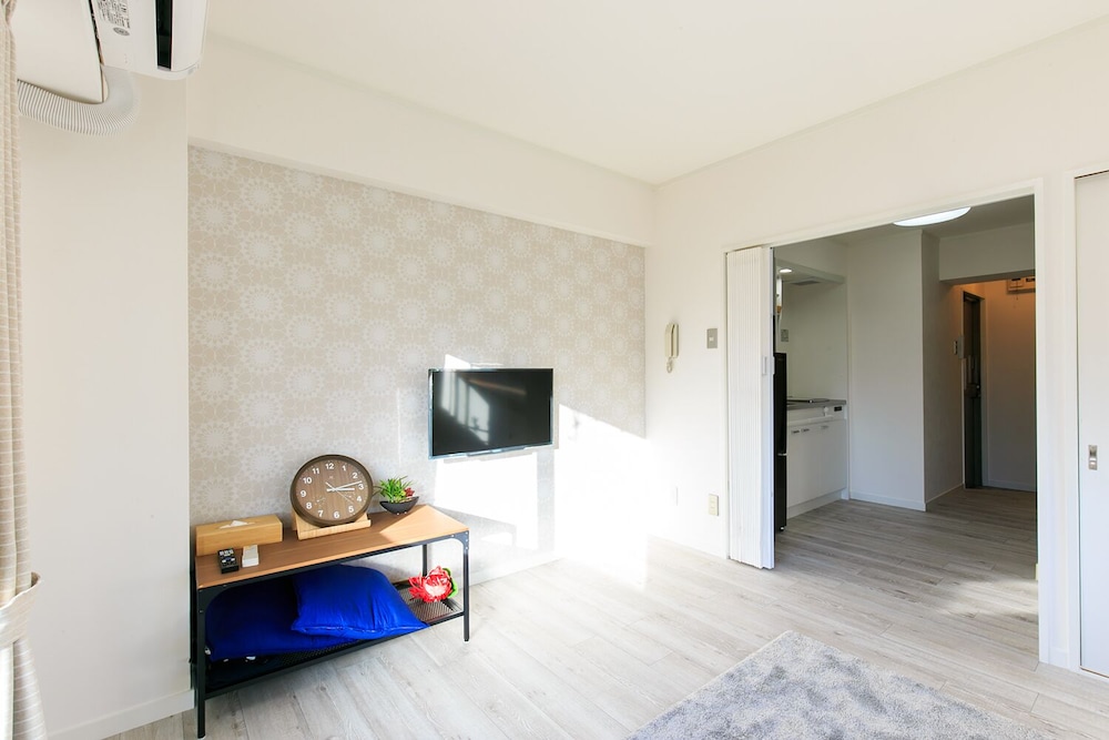 PRAZER APARTMENT 名古屋