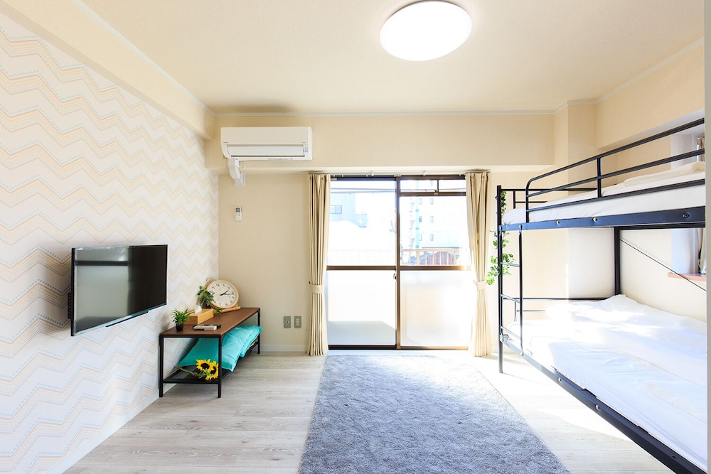 PRAZER APARTMENT 名古屋