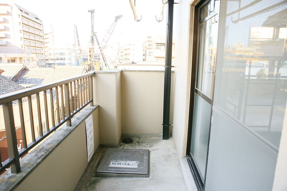PRAZER APARTMENT 名古屋
