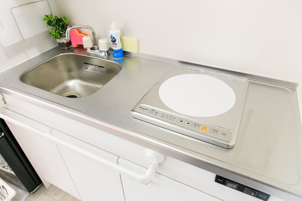 PRAZER APARTMENT 名古屋