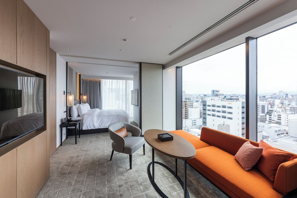 TIAD 、オートグラフ コレクション 名古屋