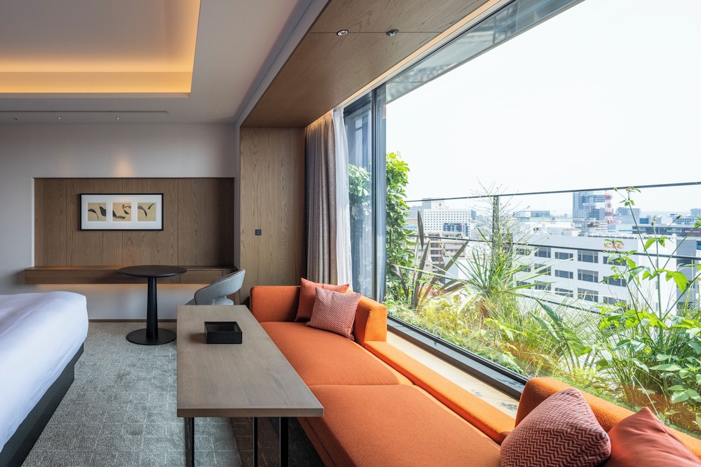 TIAD 、オートグラフ コレクション 名古屋