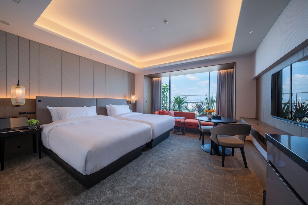 TIAD 、オートグラフ コレクション 名古屋