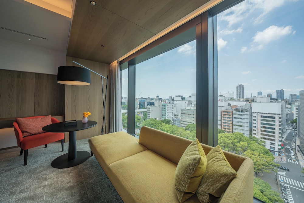 TIAD 、オートグラフ コレクション 名古屋