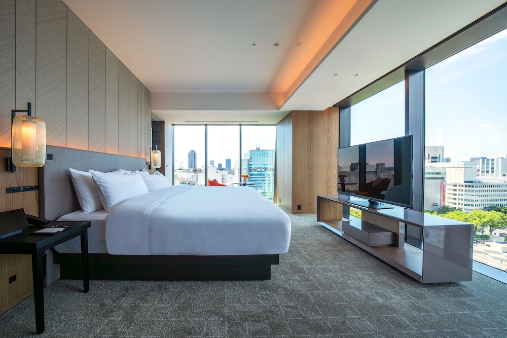 TIAD 、オートグラフ コレクション 名古屋