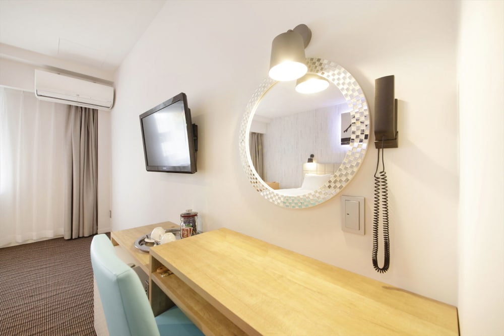 HOTEL PLUMM (ホテル プラム) 横浜