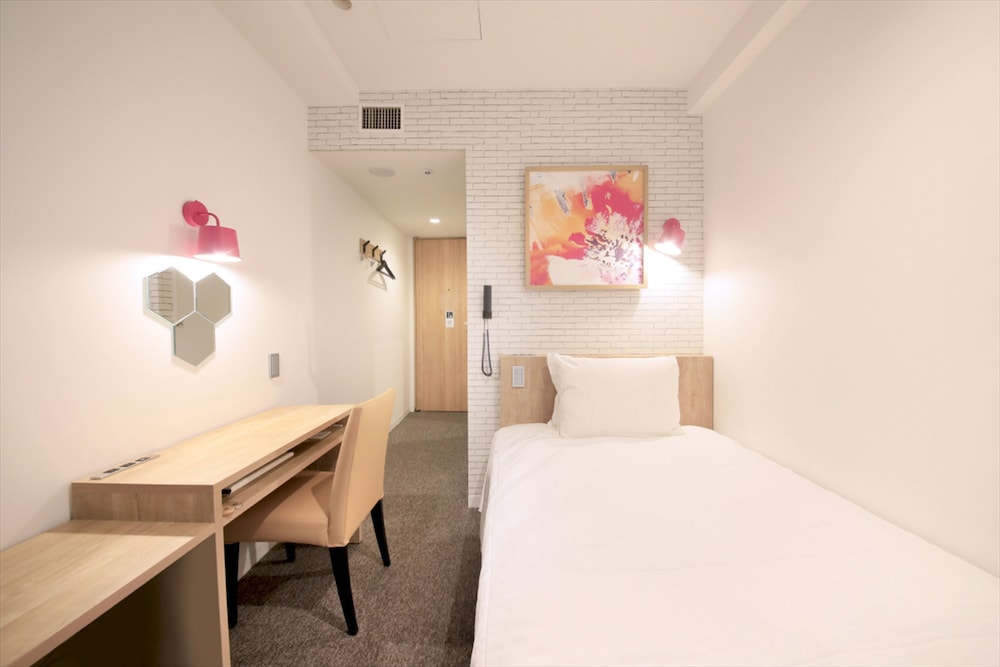 HOTEL PLUMM (ホテル プラム) 横浜