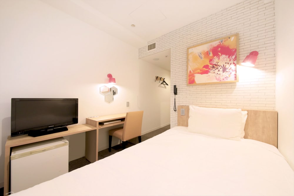 HOTEL PLUMM (ホテル プラム) 横浜