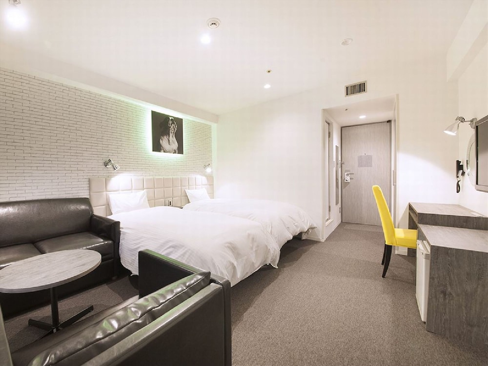 HOTEL PLUMM (ホテル プラム) 横浜