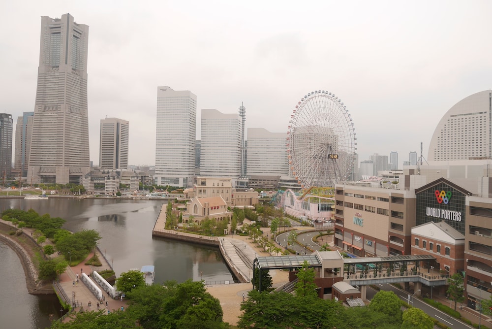 ナビオス横浜 横浜