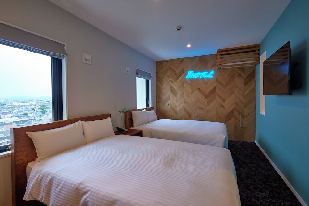 8HOTEL 横浜