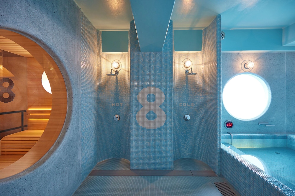 8HOTEL 横浜