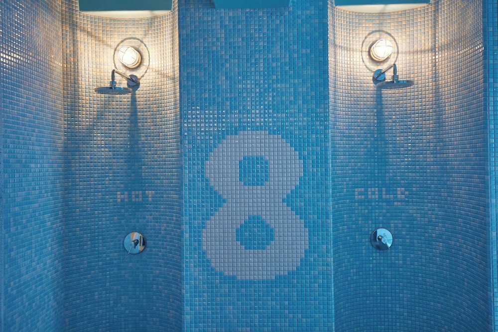 8HOTEL 横浜