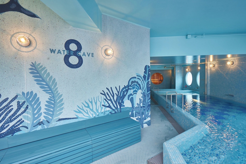 8HOTEL 横浜