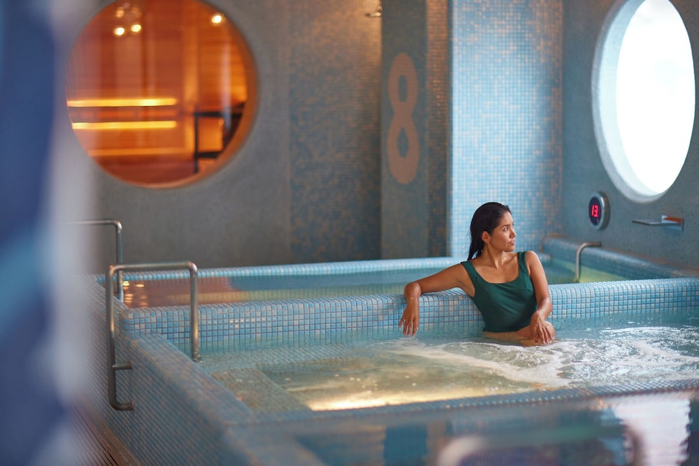 8HOTEL 横浜