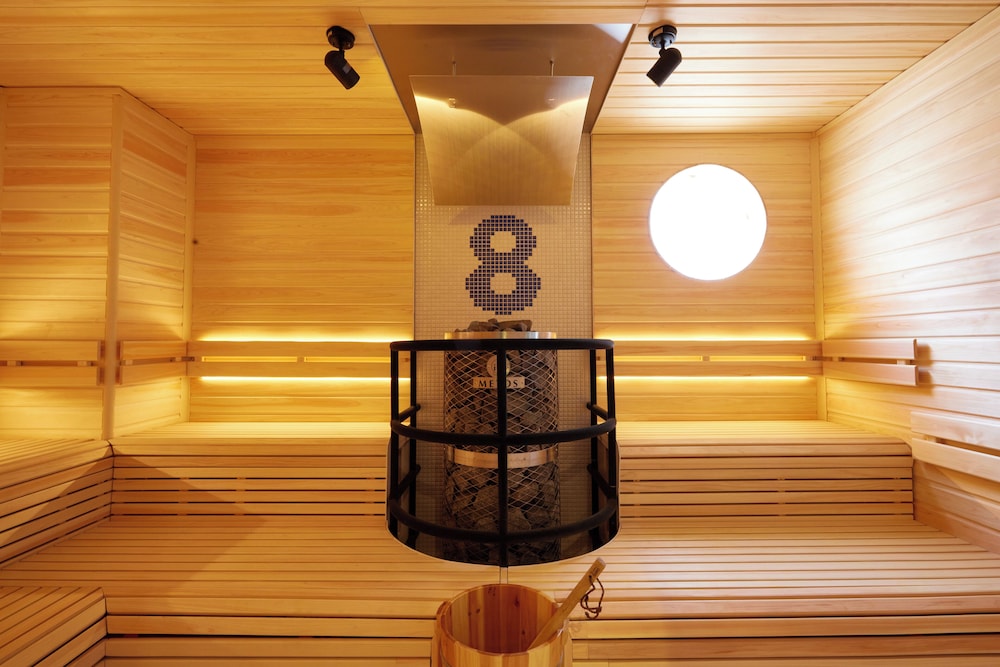 8HOTEL 横浜