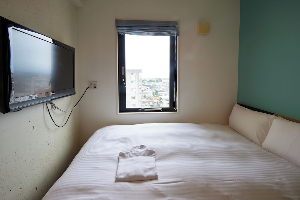 8HOTEL 横浜