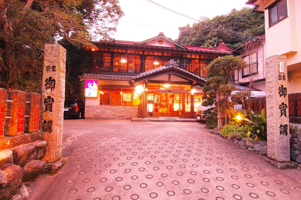 山荘なぎさ 横浜