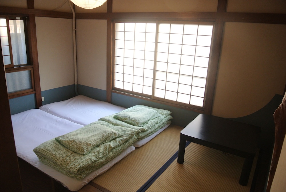 ゲストハウス FUTARENO 横浜