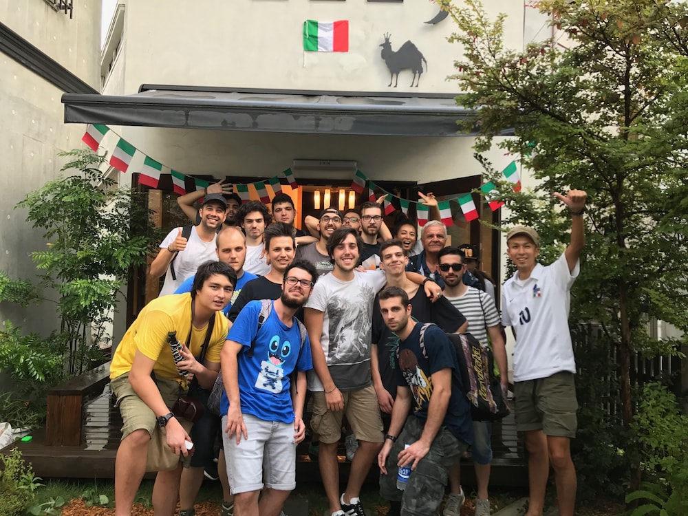 HOSTEL YUIGAHAMA + SOBA BAR 横浜