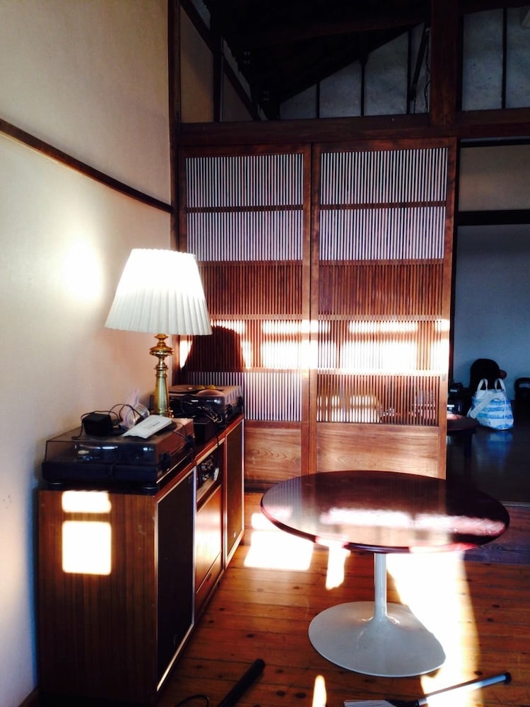 CAFE & GUEST HOUSE SLAMS DUNKBURGER - HOSTEL 横浜