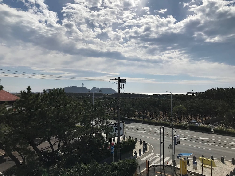 KUGENUMA INN & SUITES 横浜
