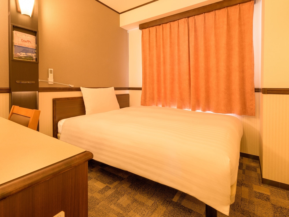 東横 INN 本厚木駅南口 横浜