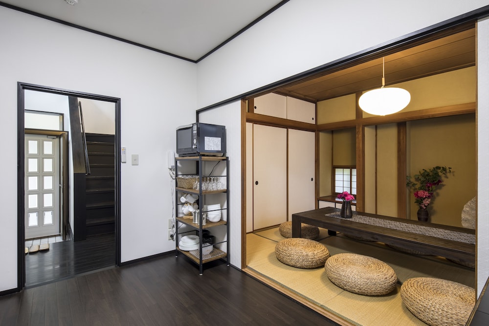 PURPLE SOFA HOUSE 横浜