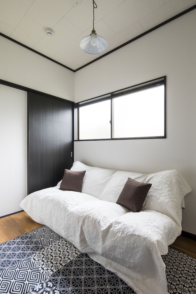 PURPLE SOFA HOUSE 横浜