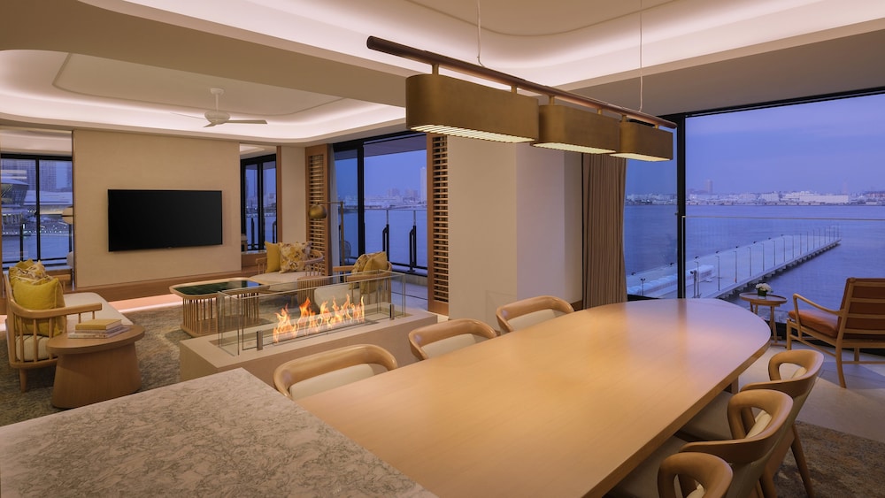 インターコンチネンタル横浜 PIER 8 IHG ホテル 横浜
