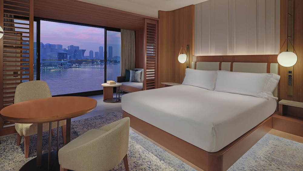 インターコンチネンタル横浜 PIER 8 IHG ホテル 横浜