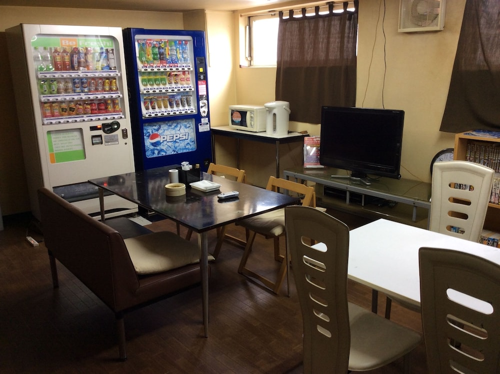 カプセルINN都 横浜