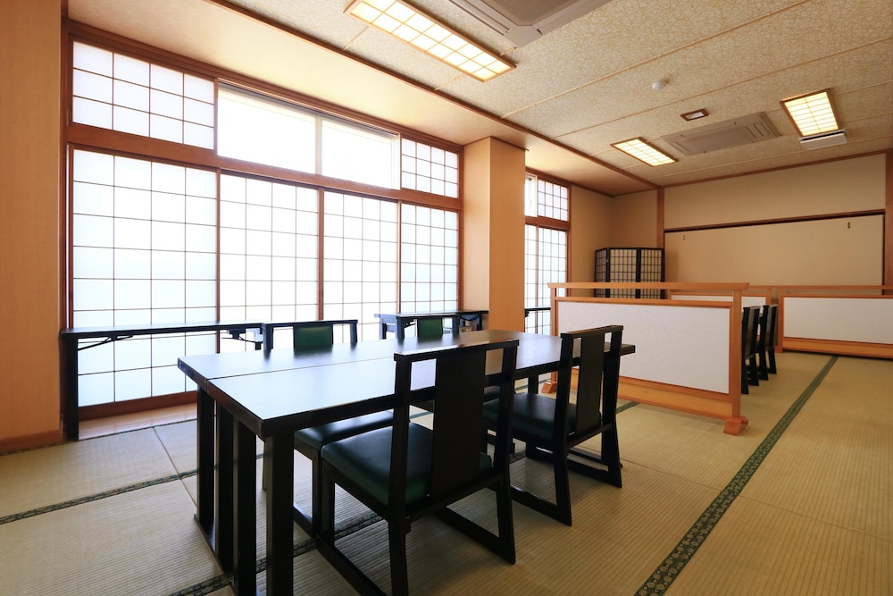 磯料理 旅館やまに 横浜