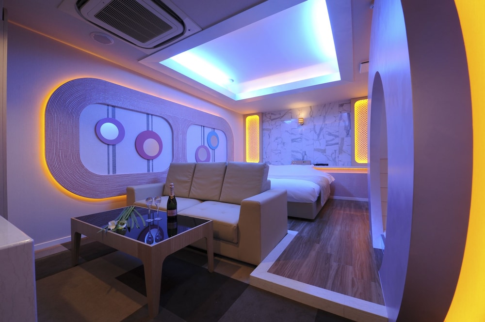 ホテル イリス - 大人限定 横浜