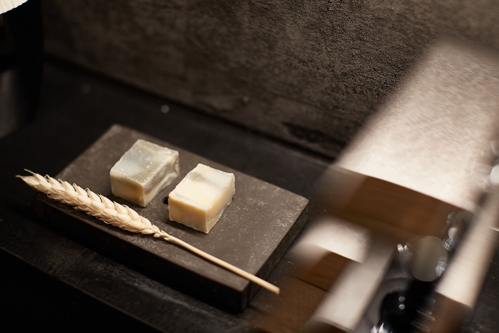 KAMAKURA HOTEL 横浜