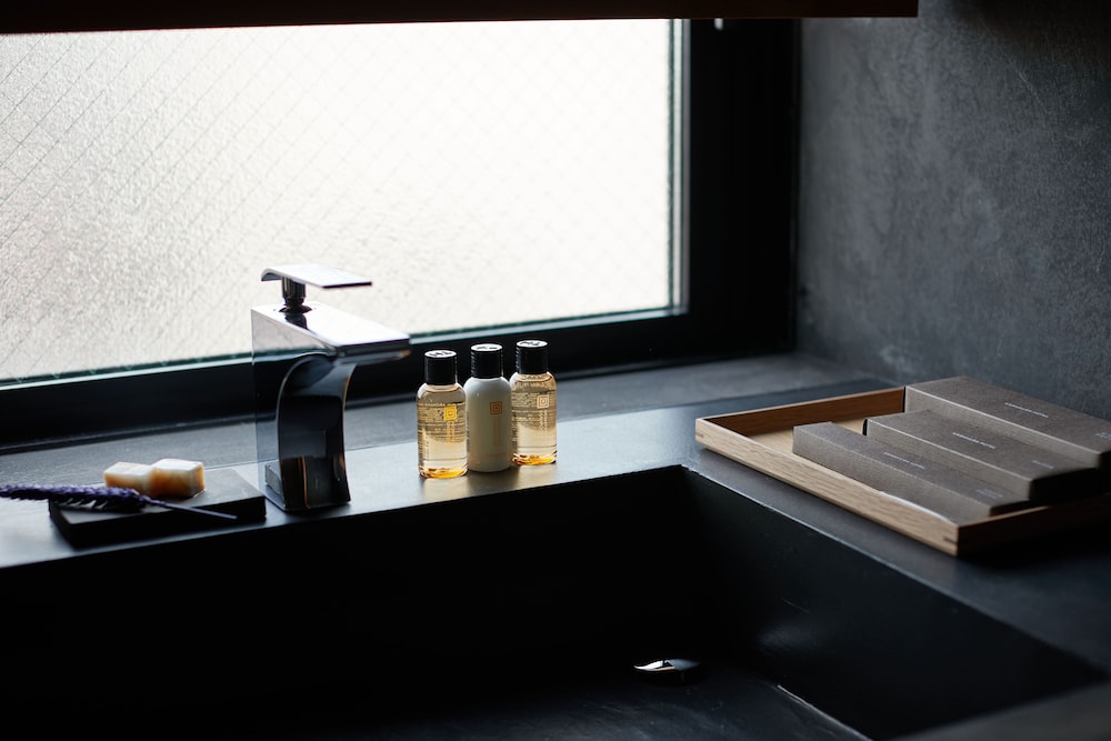 KAMAKURA HOTEL 横浜