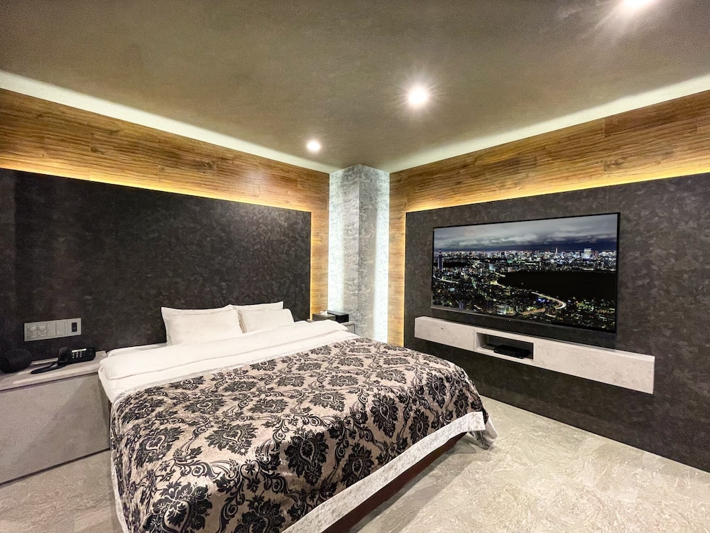 HOTEL ZALA 横浜