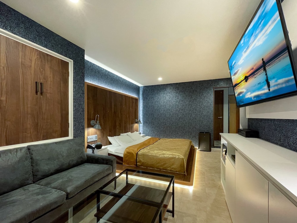 HOTEL ZALA 横浜