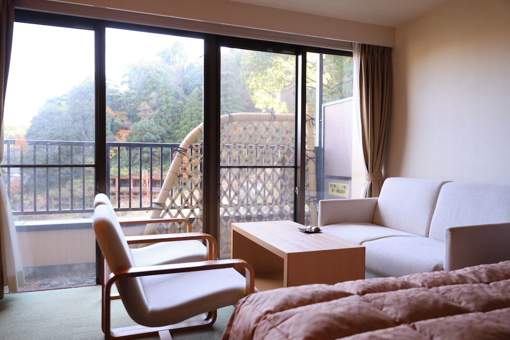 湯河原千代田荘 横浜