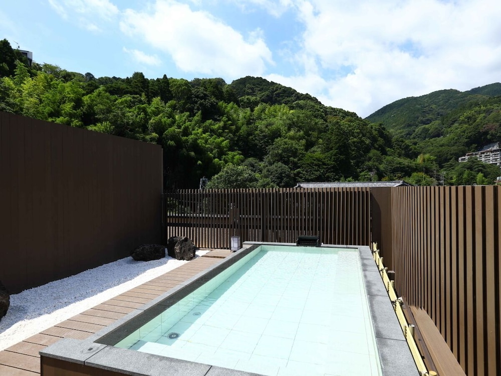 湯河原千代田荘 横浜