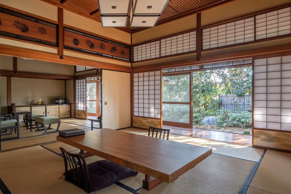 JINYA RYOKAN 横浜