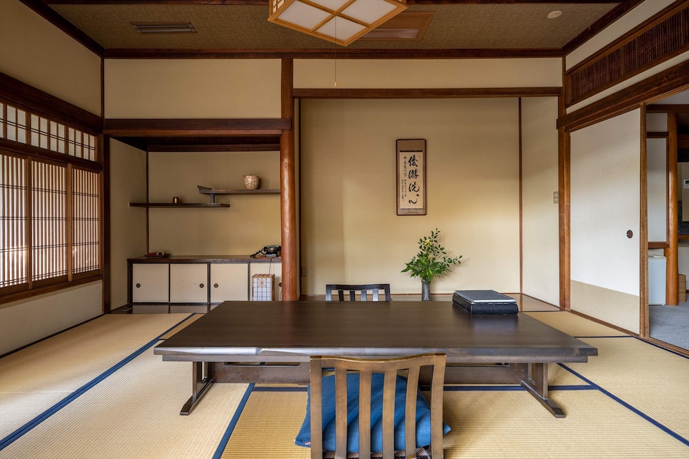 JINYA RYOKAN 横浜