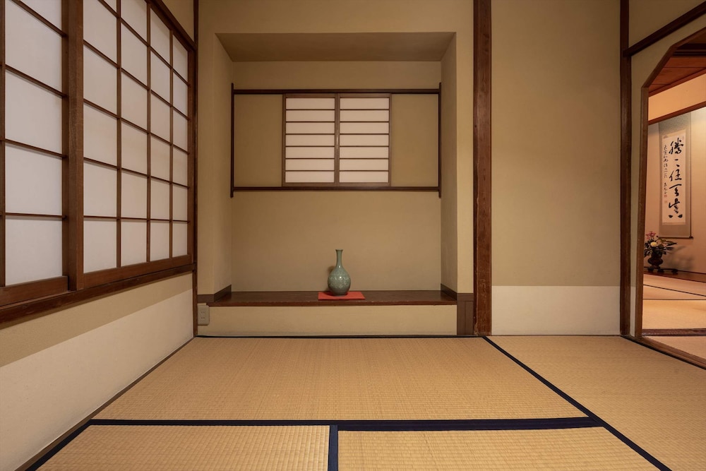 JINYA RYOKAN 横浜