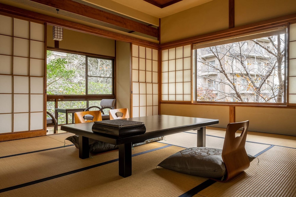 JINYA RYOKAN 横浜
