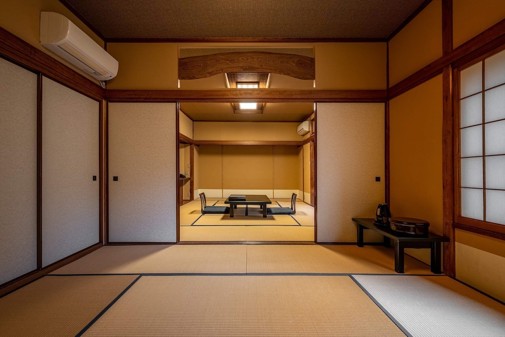 JINYA RYOKAN 横浜
