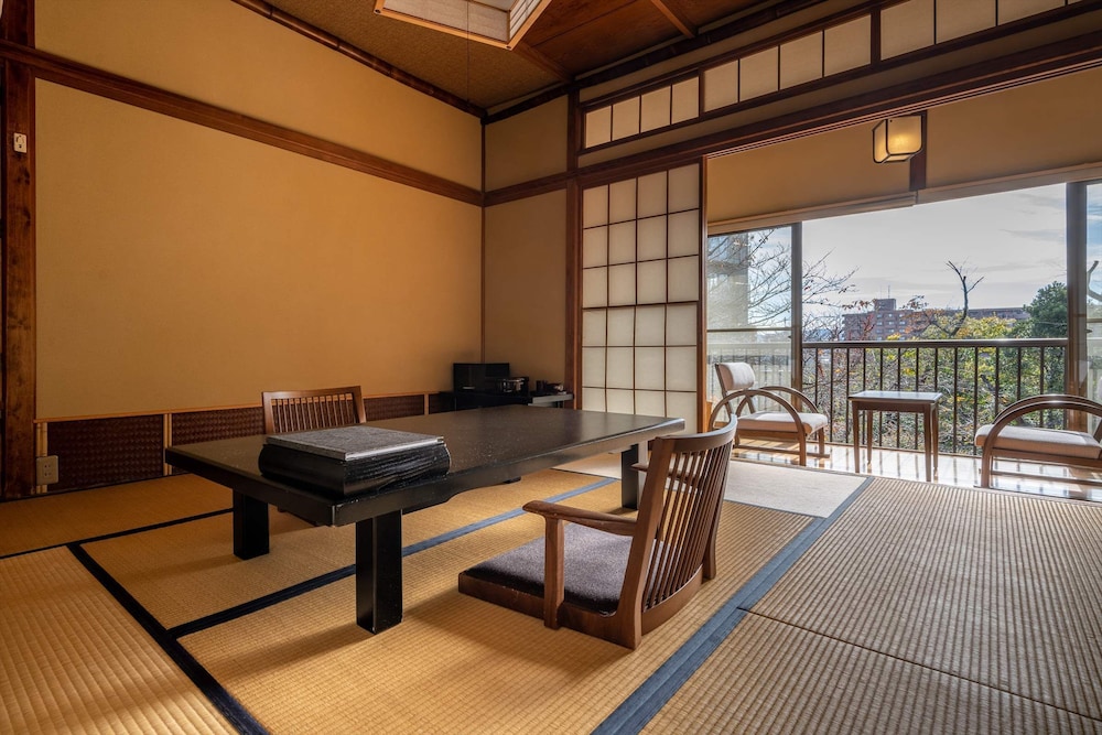 JINYA RYOKAN 横浜