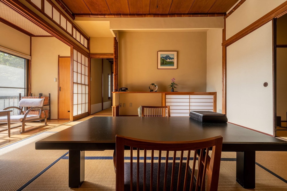 JINYA RYOKAN 横浜